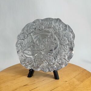 Vintage Arthur Court Aluminum Trivet Easter Bunny 1990 Hanging Wall Decor 9x8”